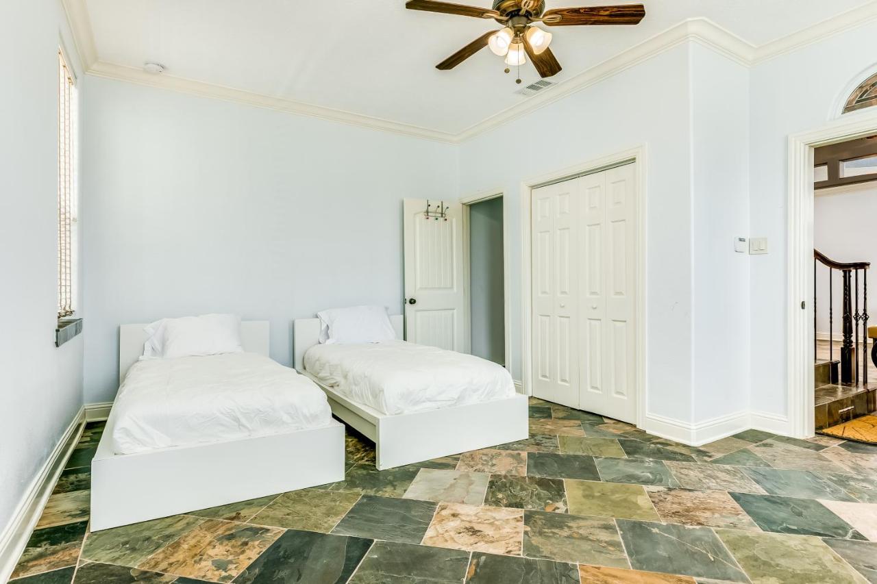 Sandcastle Retreat Galveston Bagian luar foto